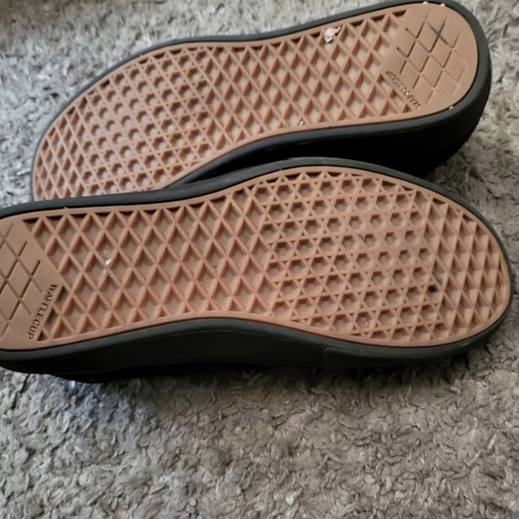 Vans Rowley Rapidweld Pro Men Size 8.5 Blackout with extra new Vans Laces 032024 - Picture 4 of 6